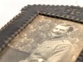 1. Weltkrieg, eiserner Bilderrahmen "1914 1916" samt Foto eines Feldgrauen. Maße des Rahmen etwa 13 x 19cm