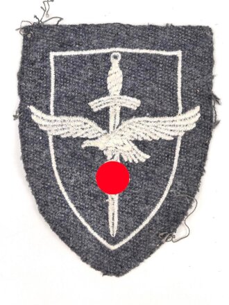 Luftwaffe, Ärmelabzeichen für eine Flakhelferin, getragenes Stück