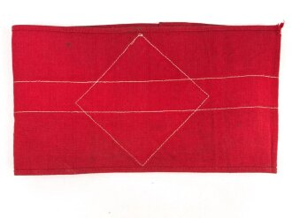 Armbinde für Angehörige der Hitlerjugend. Getragenes Stück, leicht angeschmutzt