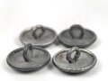 Vier Knöpfe für eine Feldbluse der Wehrmacht. Späte, blaugraue Lackierung, je 19mm