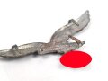 Luftwaffe, Adler für die Schirmmütze, spätes Stück , mitgeprägte Splinte