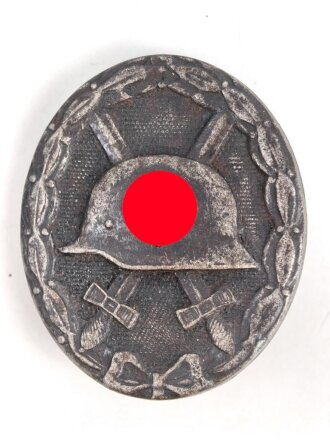 Verwundetenabzeichen in schwarz. Eisen, rückseitig Flebstoffreste ?