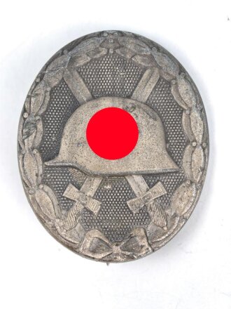 Verwundetenabzeichen in silber, Zink versilbert, Herstellermarkierung L/11