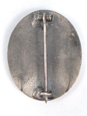 Verwundetenabzeichen in silber, Zink versilbert, Herstellermarkierung L/11
