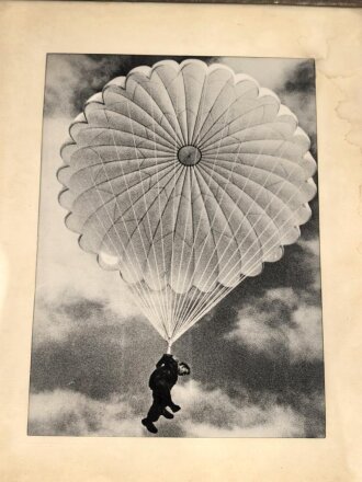 Fallschirmtruppe, gerahmtes Kauffoto aus der Zeit des 2. Weltkrieg. Maße des Rahmen 24 x 30cm