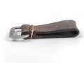 Aufschiebeschlaufe Wehrmacht , datiert 1937 ?. Wurde benutzt um z.B. die Feldflasche ans Koppel zu hängen