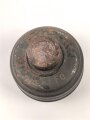 Gasmaskenfilter Wehrmacht, Filtereinsatz 41. Originallack, ungereinigt, Schraubkappe sitzt fest. Nsch dem Krieg von der tschechischen Armee vereinnahmt und entsprechend gestempelt