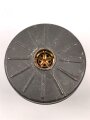 Gasmaskenfilter Wehrmacht, Filtereinsatz 41. Originallack, ungereinigt, Schraubkappe sitzt fest. Nsch dem Krieg von der tschechischen Armee vereinnahmt und entsprechend gestempelt