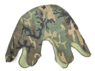 U.S. Army, 1978  dated "Woodland" helmet cover...