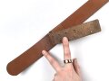 Koppelriemen für Mannschaften der Wehrmacht. neuzeitliche Fertigung aus ordentlichem Leder, der Haken macht keinen sonderlich stabilen Eindruck. Gesamtlänge 114cm