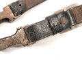 Querriemen / Sturmriemen für die Uniform der Parteiverbände. Schwarzes, angetrocknetes Leder, ungereinigt, Gesamtlänge 98cm