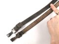 Querriemen / Sturmriemen für die Uniform der Parteiverbände. Schwarzes, weiches Leder, ungereinigt, Gesamtlänge 102cm