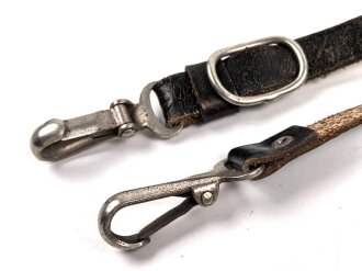 Trageriemen aus Leder, ungewöhnliche Karabinerhaken, Nachkrieg ? Gesamtlänge 100cm