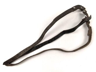 Drei StückTornisterriemen Wehrmacht, jeweils gebraucht