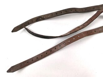 Drei StückTornisterriemen Wehrmacht, jeweils gebraucht