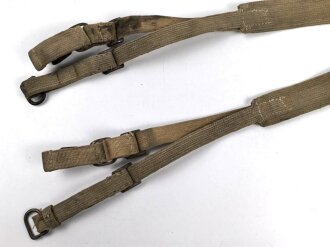 Koppeltragegestell für Angehörige des Heeres in Tropenausführung. Stark getragenes Stück, das Endstück samt "Birne" halte ich für eine sehr gute, neuzeitliche Fertigung.