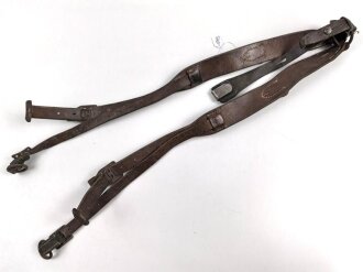 Koppeltragegestell für Angehörige des Heeres. Stark getragenes Stück, ungereinigt, mit Reichsbetriebsnummer