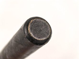 Schlagstock aus Gummi, Gesamtlänge 30cm, mittig angebrochen. Laut Angabe der Familie vom Großvater stammend, dieser war bei der SA