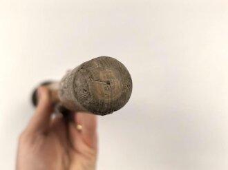 Exerzier Stielhandgranate aus der Zeit des 2. Weltkrieg.  Holz mit Metallring