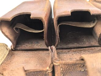 1.Weltkrieg Patronentasche. getragenes Stück in gutem Gesamtzustand, datiert 1915