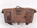 1.Weltkrieg Patronentasche. getragenes Stück in gutem Gesamtzustand, datiert 1915
