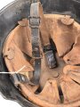 Stahlhelm Feuerwehr, vermutlich aus den 1930iger Jahren . Originallack, Embleme sauber entfernt, Kinnriemen einseitig abgerissen