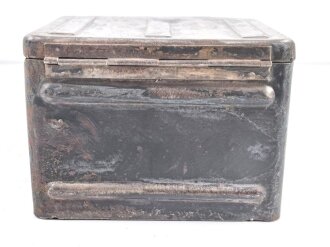 Blechbehälter für "Zündmittel S-Mine 35" . Für Pioniereinheiten der Wehrmacht. Gereinigtes Stück
