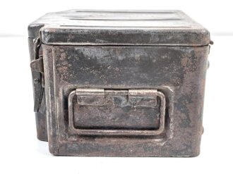 Blechbehälter für "Zündmittel S-Mine 35" . Für Pioniereinheiten der Wehrmacht. Gereinigtes Stück