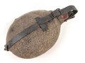 Feldflasche Wehrmacht, späte Ausführung, ungereinigtes Stück