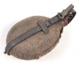 Feldflasche Wehrmacht, späte Ausführung, ungereinigtes Stück
