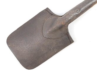 Spaten Wehrmacht, narbiges Stück, datiert 1941
