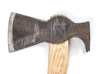 Kaiserreich und 1. Weltkrieg, Klauenbeil gereinigt und mit neuem Stiel versehen. Kammerstück
