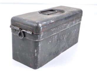 Blechkasten für Ersatzteile Wehrmacht. Originallack,...