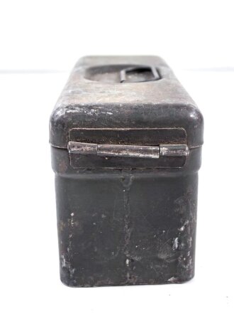 Blechkasten für Ersatzteile Wehrmacht. Originallack, 10 x 8 x 21cm