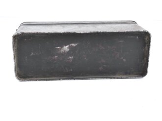 Blechkasten für Ersatzteile Wehrmacht. Originallack, 10 x 8 x 21cm