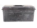 Blechkasten für Ersatzteile Wehrmacht. Originallack, 10 x 8 x 21cm