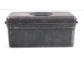 Blechkasten für Ersatzteile Wehrmacht. Originallack, 10 x 8 x 21cm