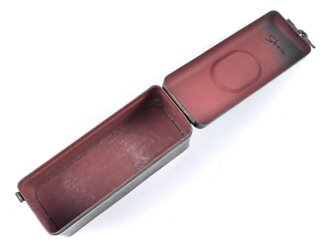 Blechkasten für Ersatzteile Wehrmacht. Originallack, 10 x 8 x 21cm