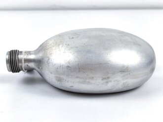 Korpus für eine Feldflasche der Wehrmacht, WL38, am Hals zerkratzt