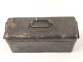 Blechkasten für Ersatzteile Wehrmacht. Originallack, 10 x 8 x 21cm