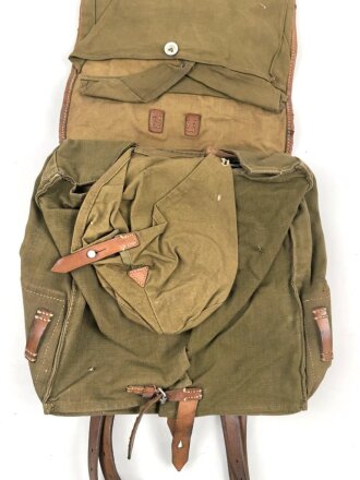 Tornister Wehrmacht , leicht getragenes Stück,  datiert 1939