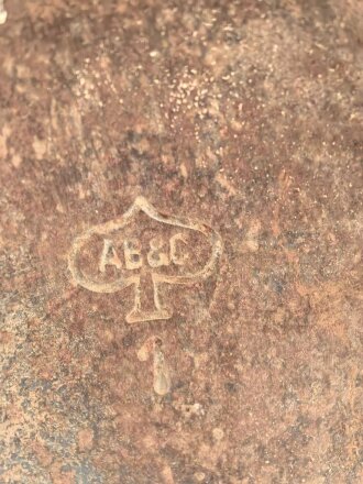 Spaten Wehrmacht. Ungereinigtes Stück in gutem Gesamtzustand