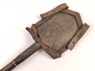 Tschechoslowakei Nachkrieg, Spaten in Futteral, ungereinigtes Stück