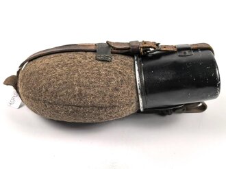 Feldflasche Wehrmacht, sicherlich aus originalen Teilen...