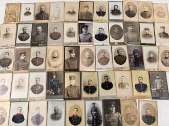 Kaiserreich und 1. Weltkrieg, Konvolut Hartkartonfotos von Uniformierten, meist 6,5 x 10,5cm