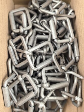 Metallbeschlag Wehrmacht, Aluminium, Innenmaß 19,8  x 30,4mm. Sie erhalten ein ( 1 ) Stück