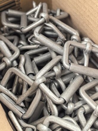 Metallbeschlag Wehrmacht, Aluminium, Innenmaß 19,8  x 30,4mm. Sie erhalten ein ( 1 ) Stück