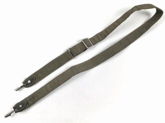 Trageriemen für einen Brotbeutel der Wehrmacht, frühes Stück mit Leichtmetallbeschlägen