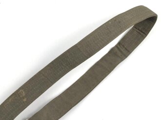 Trageriemen für einen Brotbeutel der Wehrmacht, frühes Stück mit Leichtmetallbeschlägen
