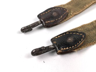 Trageriemen für einen Brotbeutel der Wehrmacht, spätes Stück mit Schweinsleder